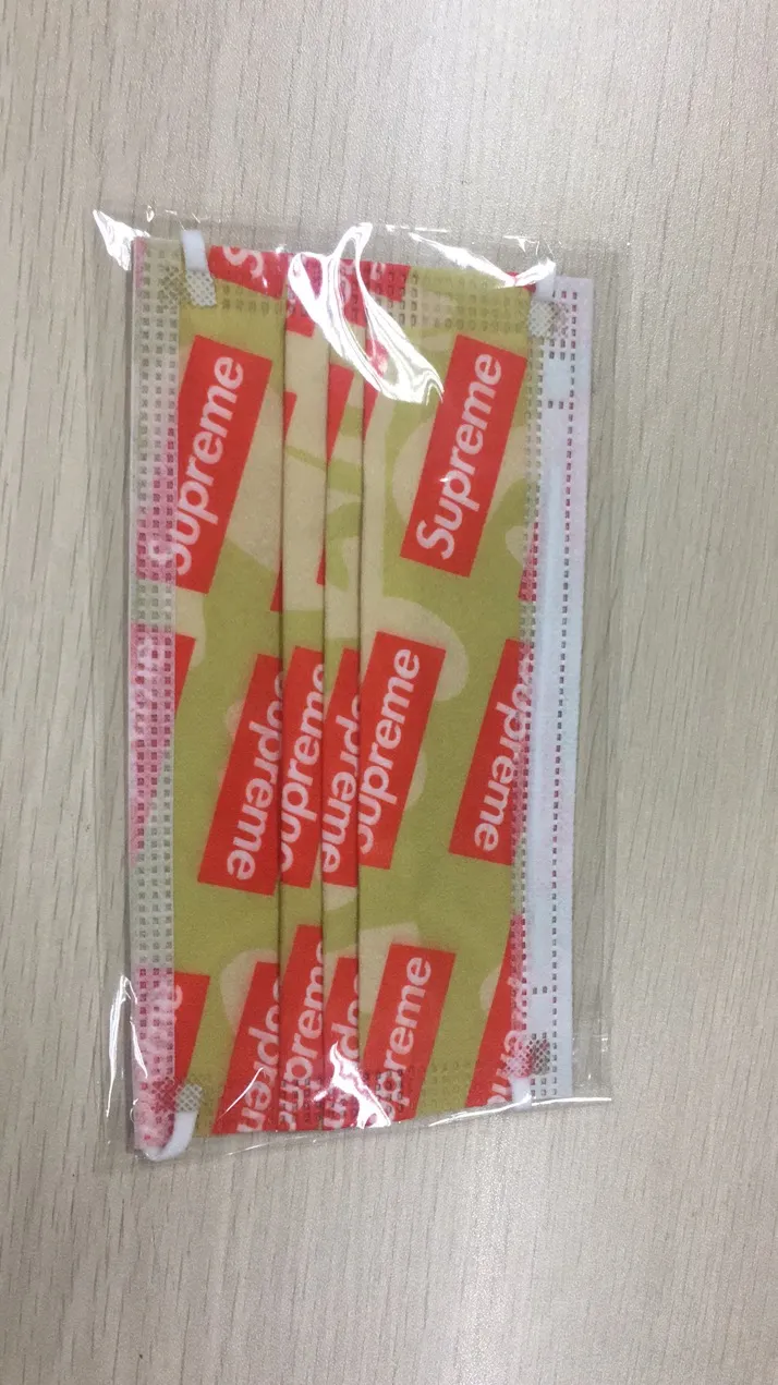 2020 Stars with The Same Style for Children and Men′s Fashion Custom Logo Christmas Party Mask