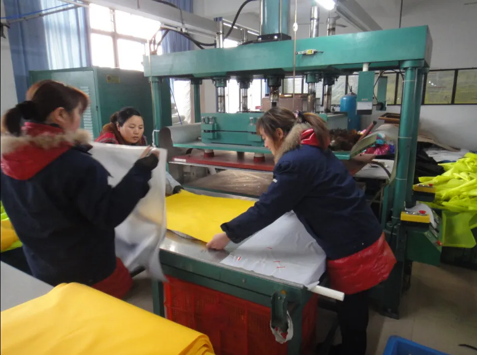 33G CO2 Inflatable Life Jacket/CE Approved Life Jacket/150n Lifejacket/Life Vest Marine Lifejacket Coastal Sailboat Totally Enclosed Lifeboat Marine Boat