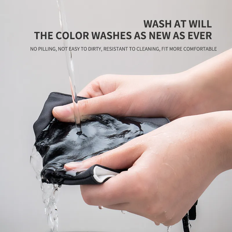 China Supplies Stylish Protection 4 Ply Filter Pm2.5 Poplin Cloth Mask for Adult